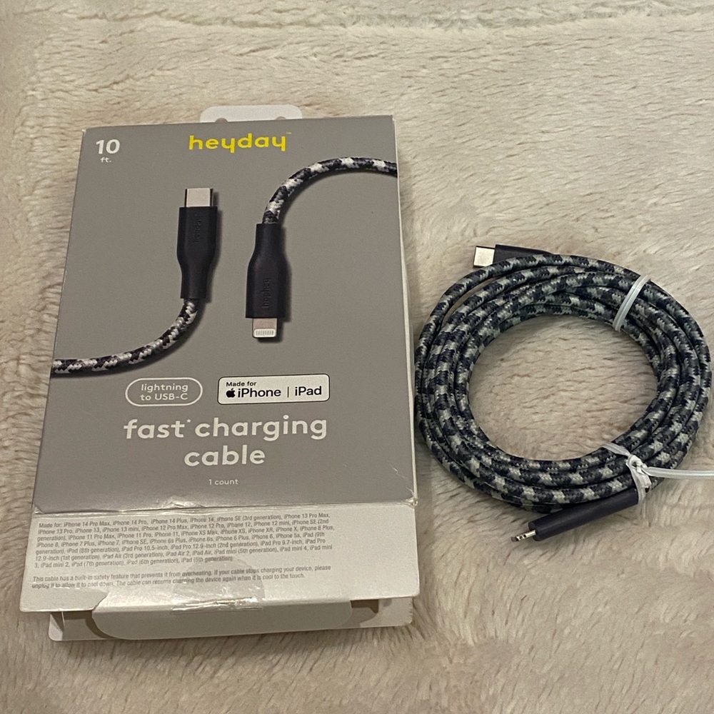 Heyday Lightning to USB-C Fast Charging Cable Braided 10-feet Long Blue Dusk NWT